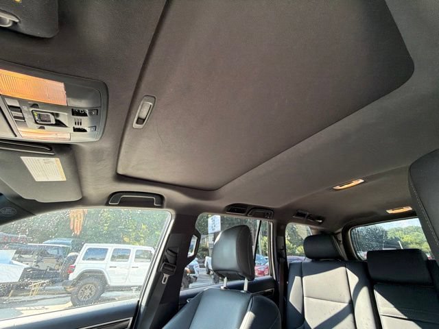 Used 2022 Lexus GX 460 Premium w/ Premium Package AWD/4WD image 47