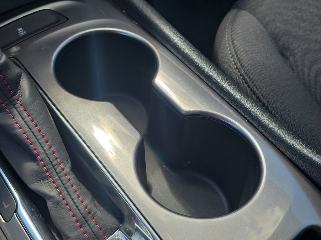 Used 2022 Chevrolet Malibu RS image 31