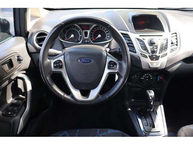 Used 2013 Ford Fiesta SE image 9