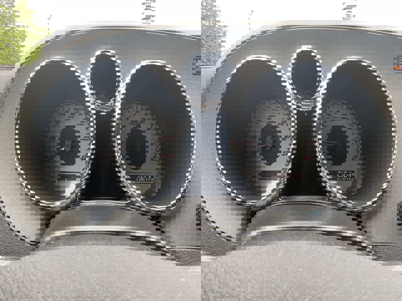 Used 2009 Pontiac Solstice Coupe w/ Premium Package RWD image 23