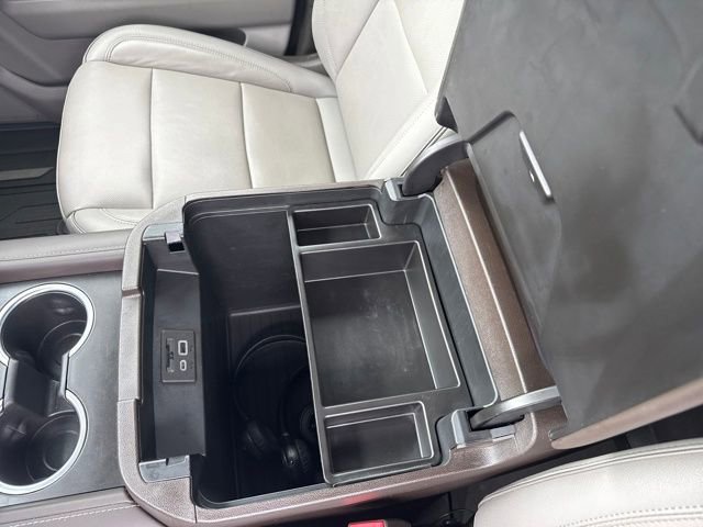 Used 2021 GMC Yukon SLT w/ Rear Media and Nav Package image 16