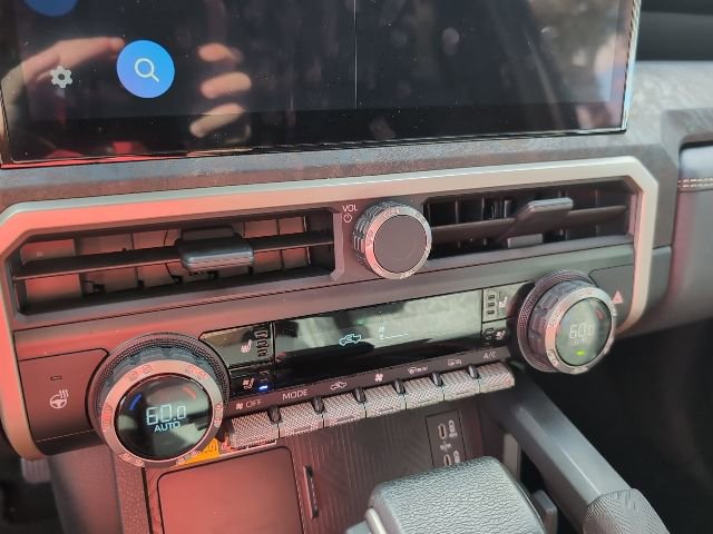 Used 2024 Toyota Tacoma Limited w/ Limited Package (LT) image 17