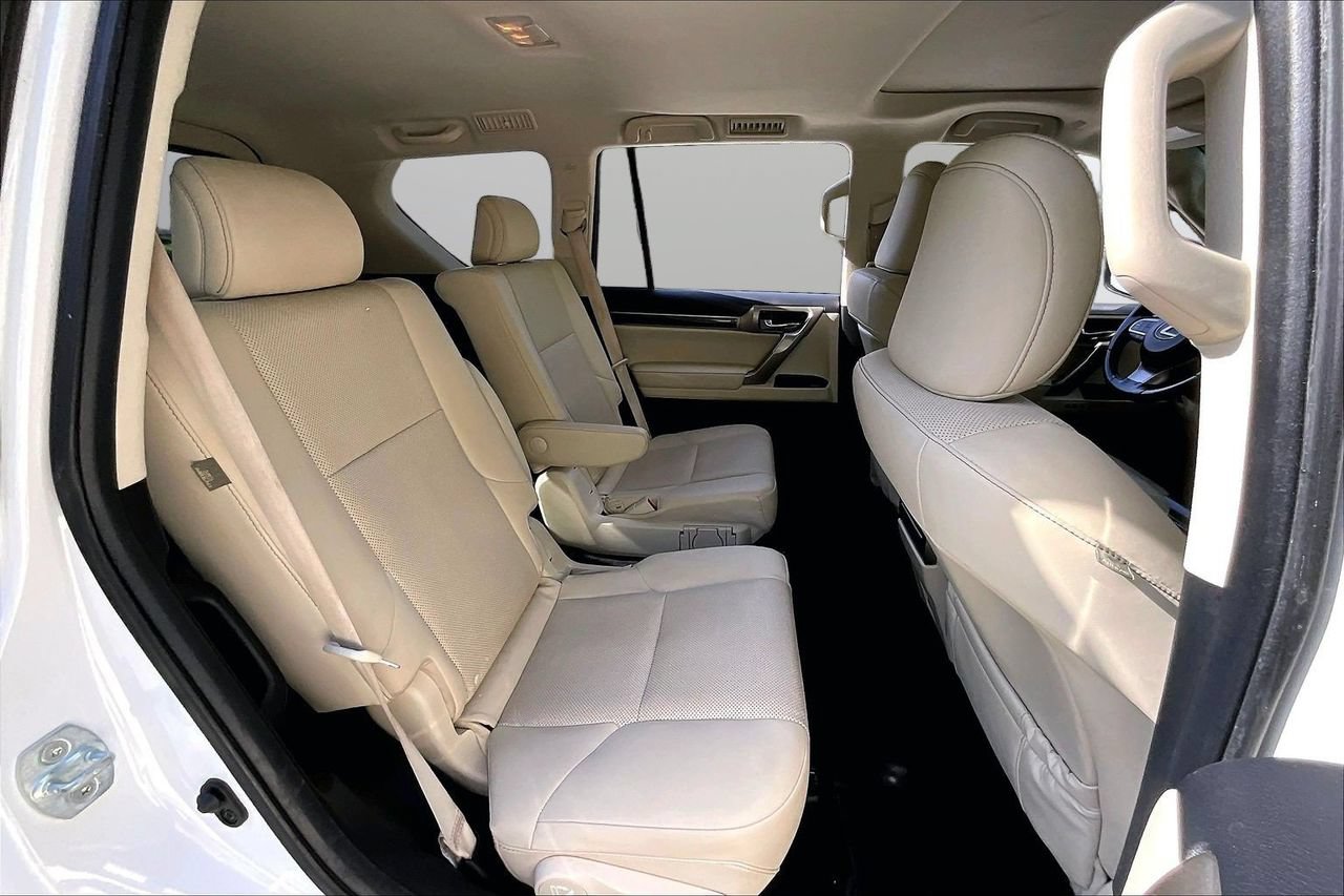 Used 2020 Lexus GX 460 Premium AWD/4WD image 25