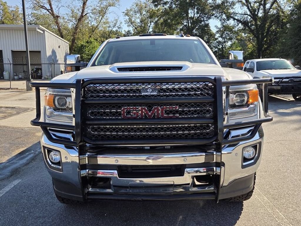 Used 2017 GMC Sierra 2500 SLT w/ Duramax Plus Package AWD/4WD image 18