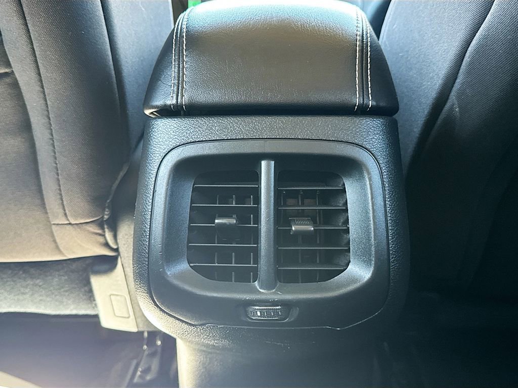 Used 2016 Jeep Cherokee Sport image 28