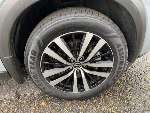 Used 2024 Nissan Pathfinder Platinum w/ Cargo Package image 32