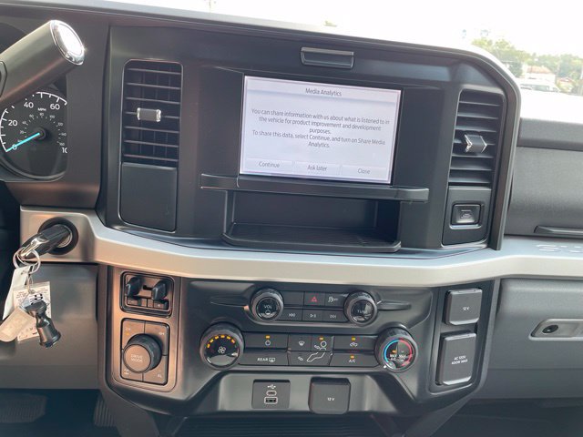 New 2026 Ford F250 XLT w/ Snow Plow Prep Package AWD/4WD image 18