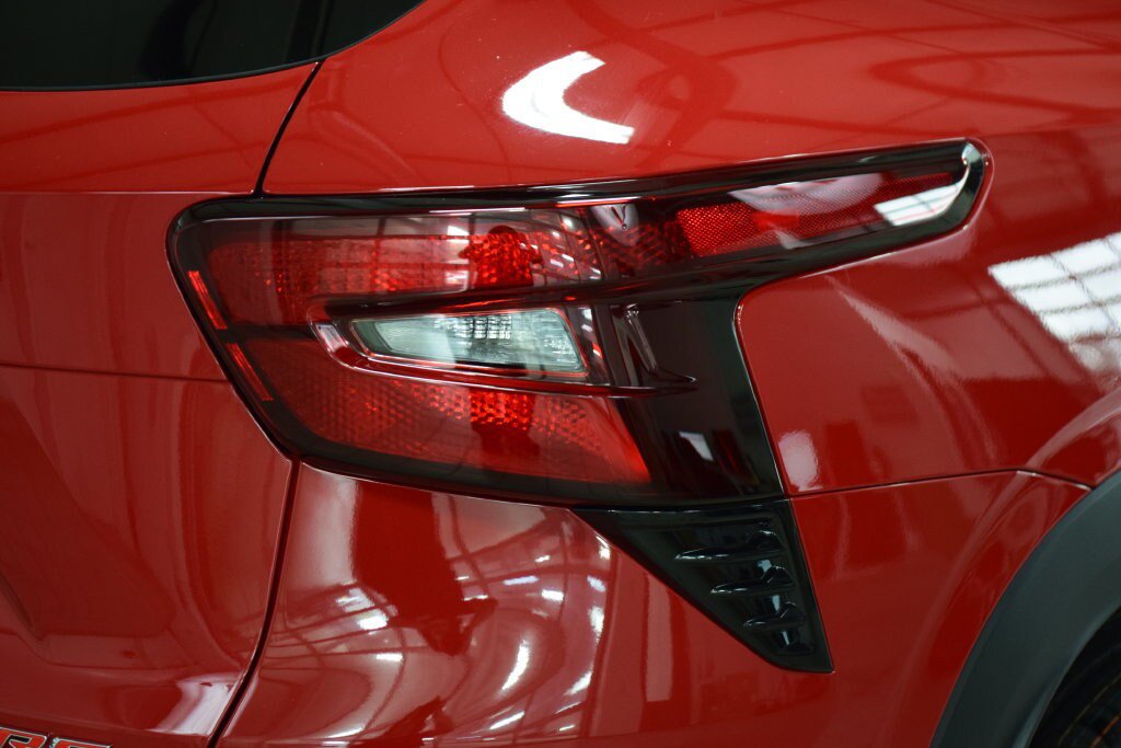 New 2026 Chevrolet Trax RS w/ Sunroof Package FWD image 19