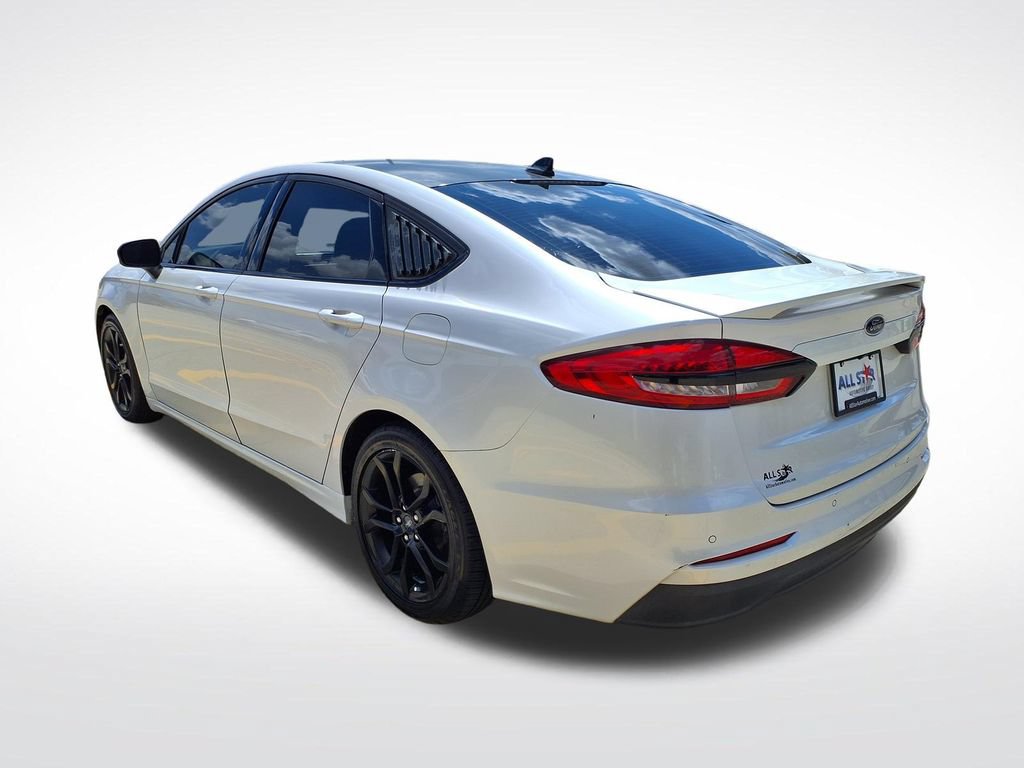 Used 2019 Ford Fusion SE w/ Equipment Group 151A FWD image 8