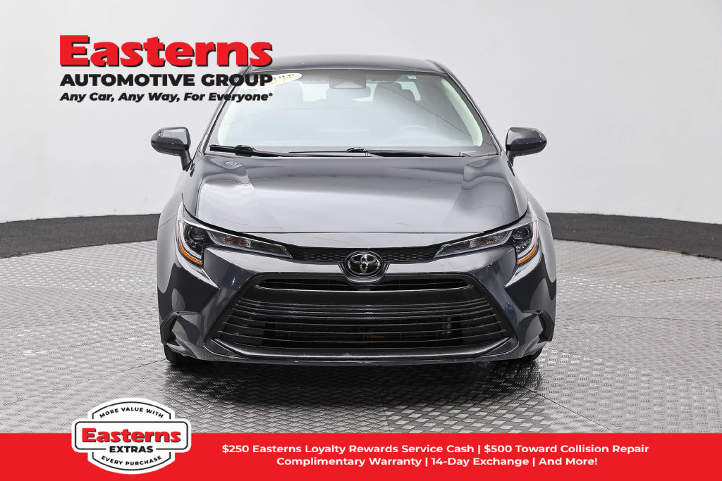 Used 2024 Toyota Corolla LE FWD image 3