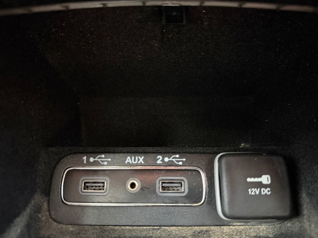 Used 2018 Jeep Grand Cherokee Limited RWD image 30