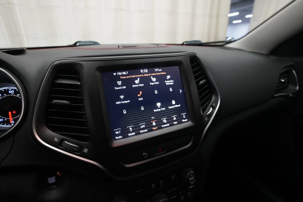 Used 2019 Jeep Cherokee Trailhawk w/ Comfort/Convenience Group AWD/4WD image 6