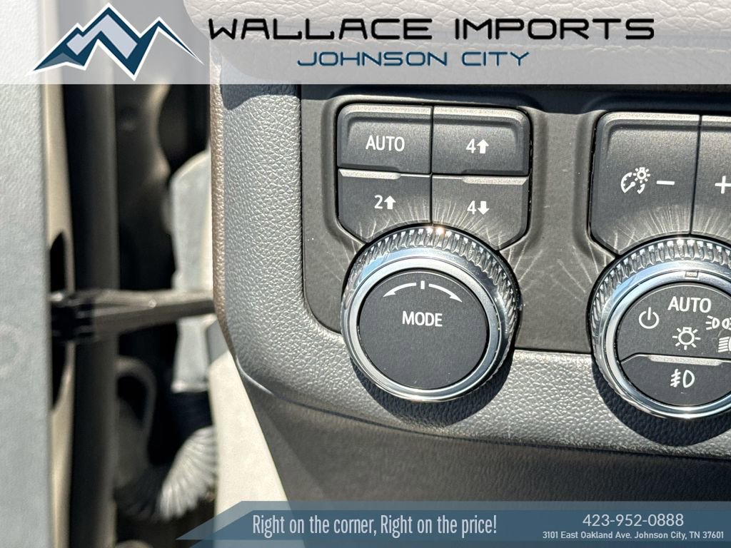 Used 2022 GMC Yukon Denali AWD/4WD image 29