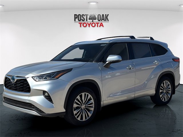 Used 2021 Toyota Highlander Platinum image 3