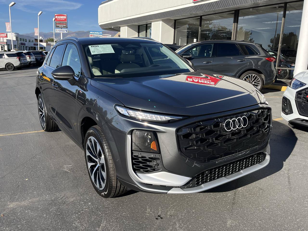 Used 2026 Audi Q3 quattro 2.0T w/ Driver Assistance Package AWD/4WD image 2