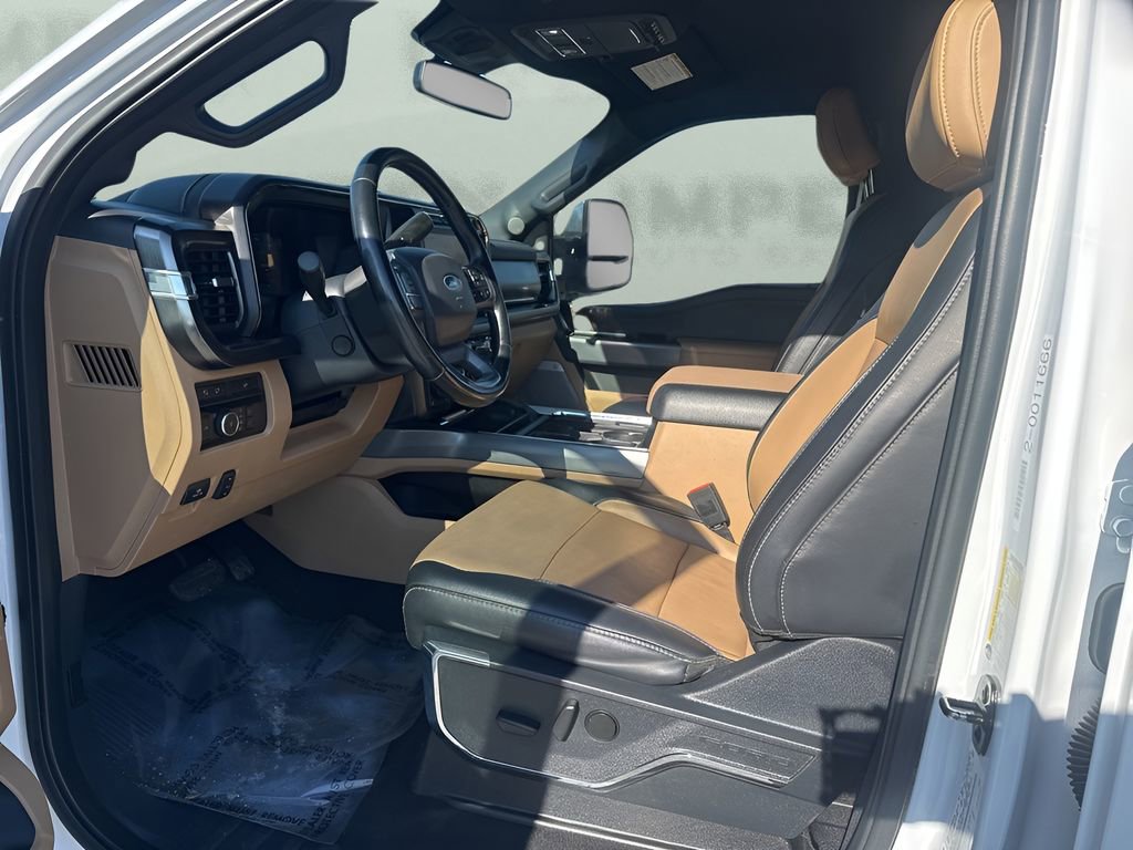 Used 2023 Ford F250 Lariat w/ Chrome Package image 9