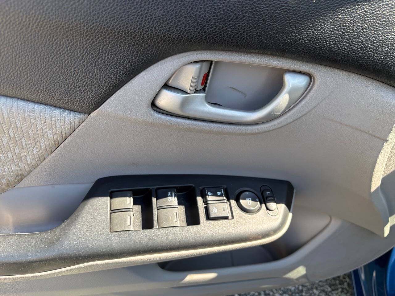 Used 2014 Honda Civic LX image 11