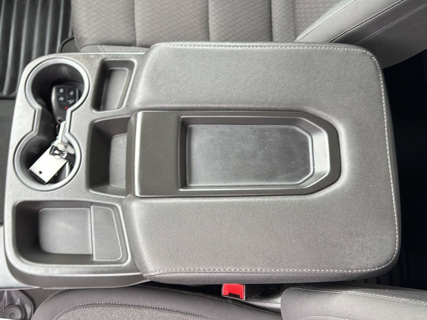 Used 2023 Chevrolet Silverado 1500 LT AWD/4WD image 15