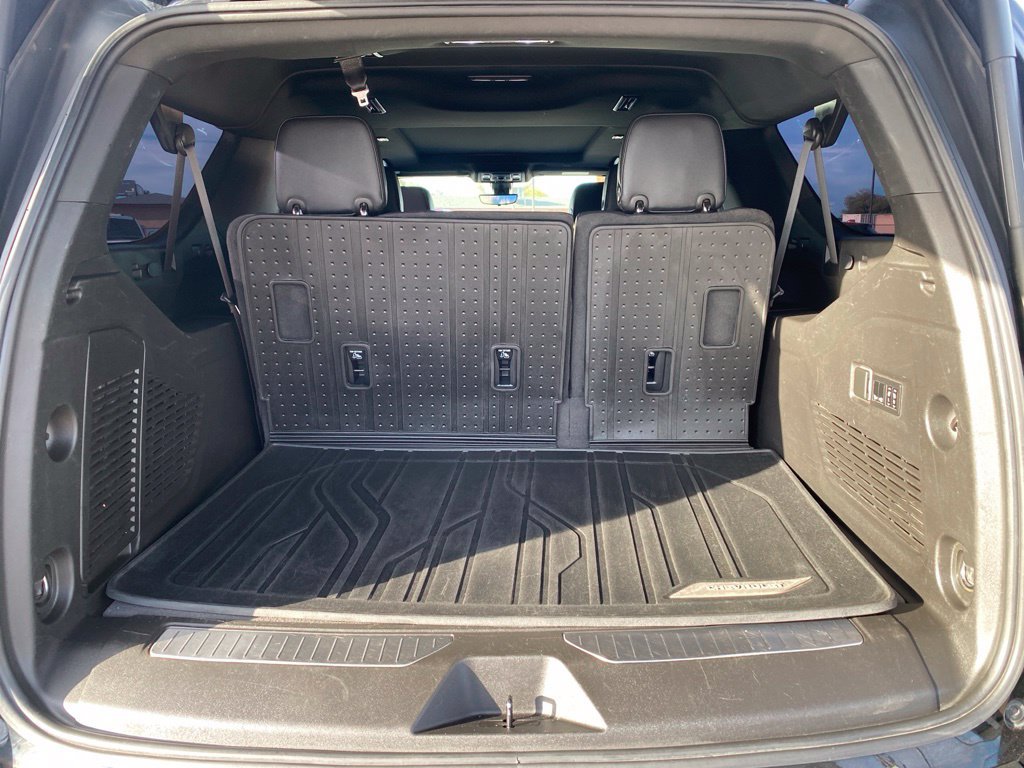 Used 2022 Chevrolet Suburban High Country AWD/4WD image 36
