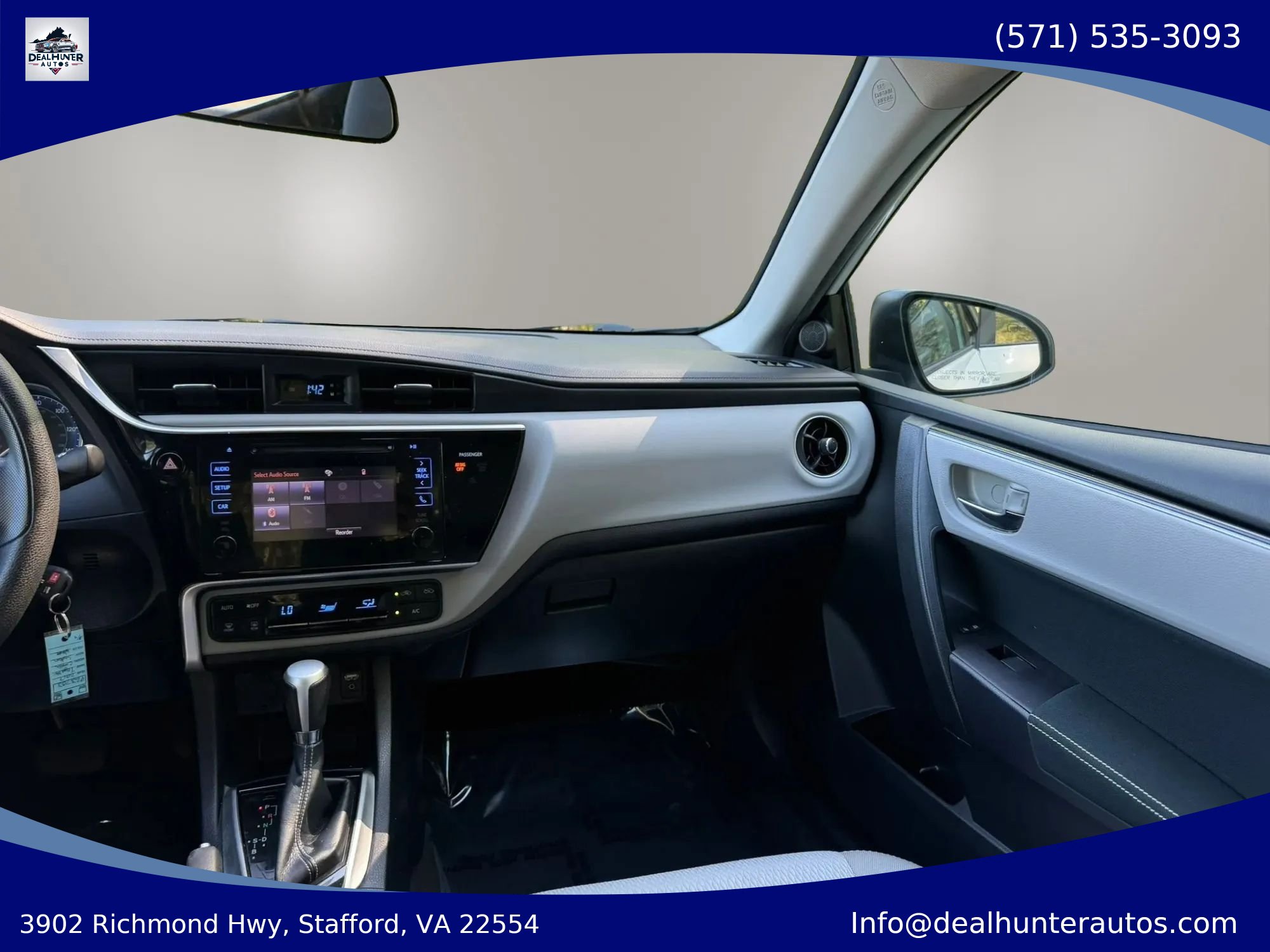 Used 2017 Toyota Corolla LE FWD image 24