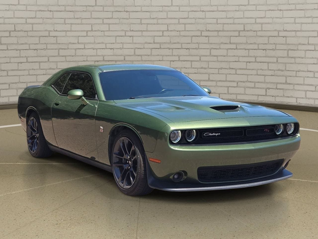 Used 2021 Dodge Challenger R/T Scat Pack w/ Driver Convenience Group RWD image 3
