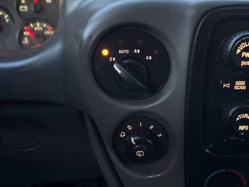 Used 2006 Chevrolet TrailBlazer LT image 17