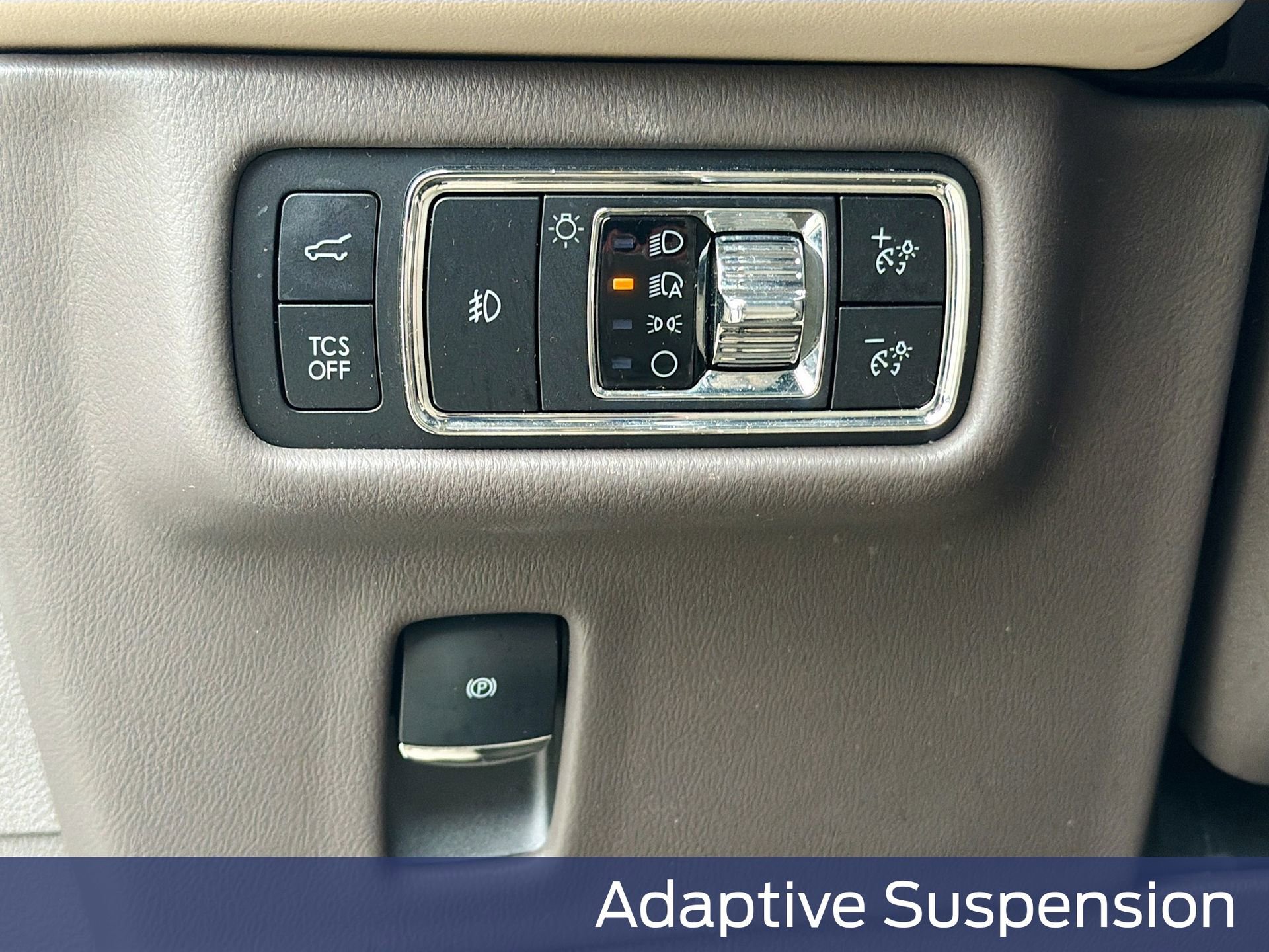 Used 2023 Lincoln Nautilus Reserve w/ Equipment Group 202A image 15