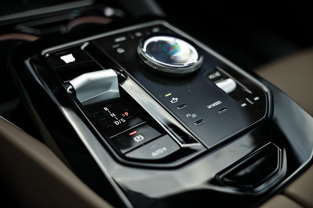 New 2026 BMW 530i w/ M Sport Package image 39