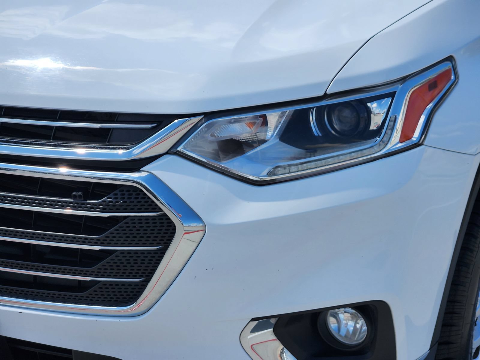 Used 2019 Chevrolet Traverse LT FWD image 9