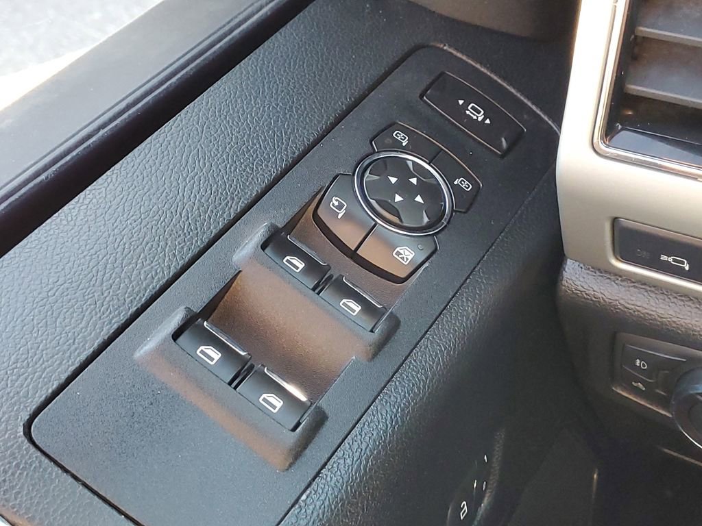 Used 2019 Ford F250 Lariat AWD/4WD image 16