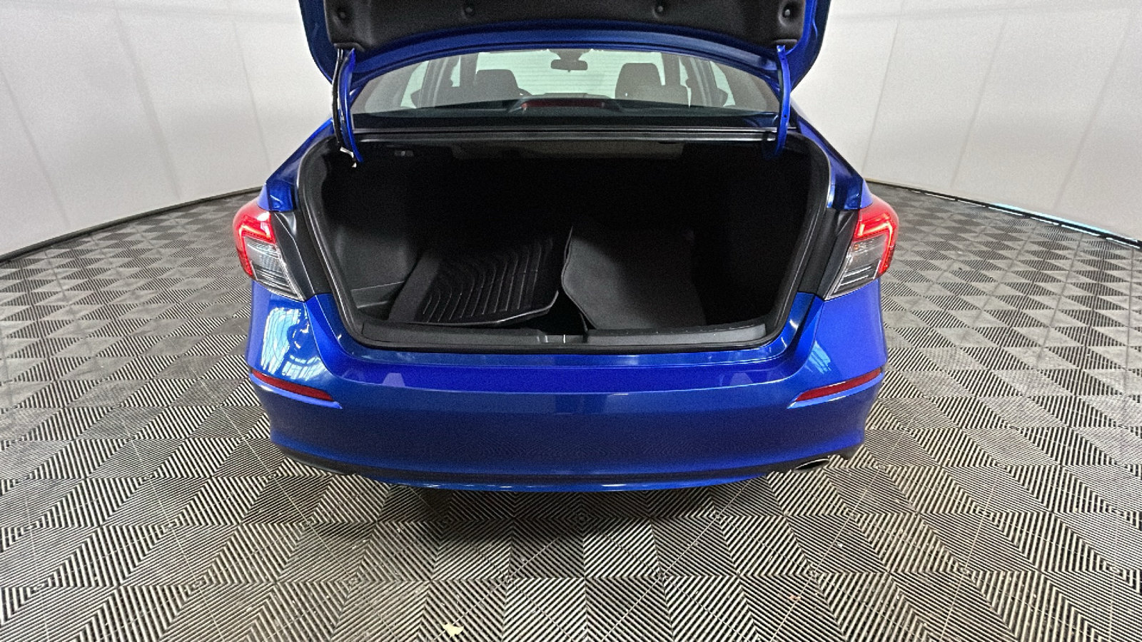 Used 2022 Honda Civic Sport image 31