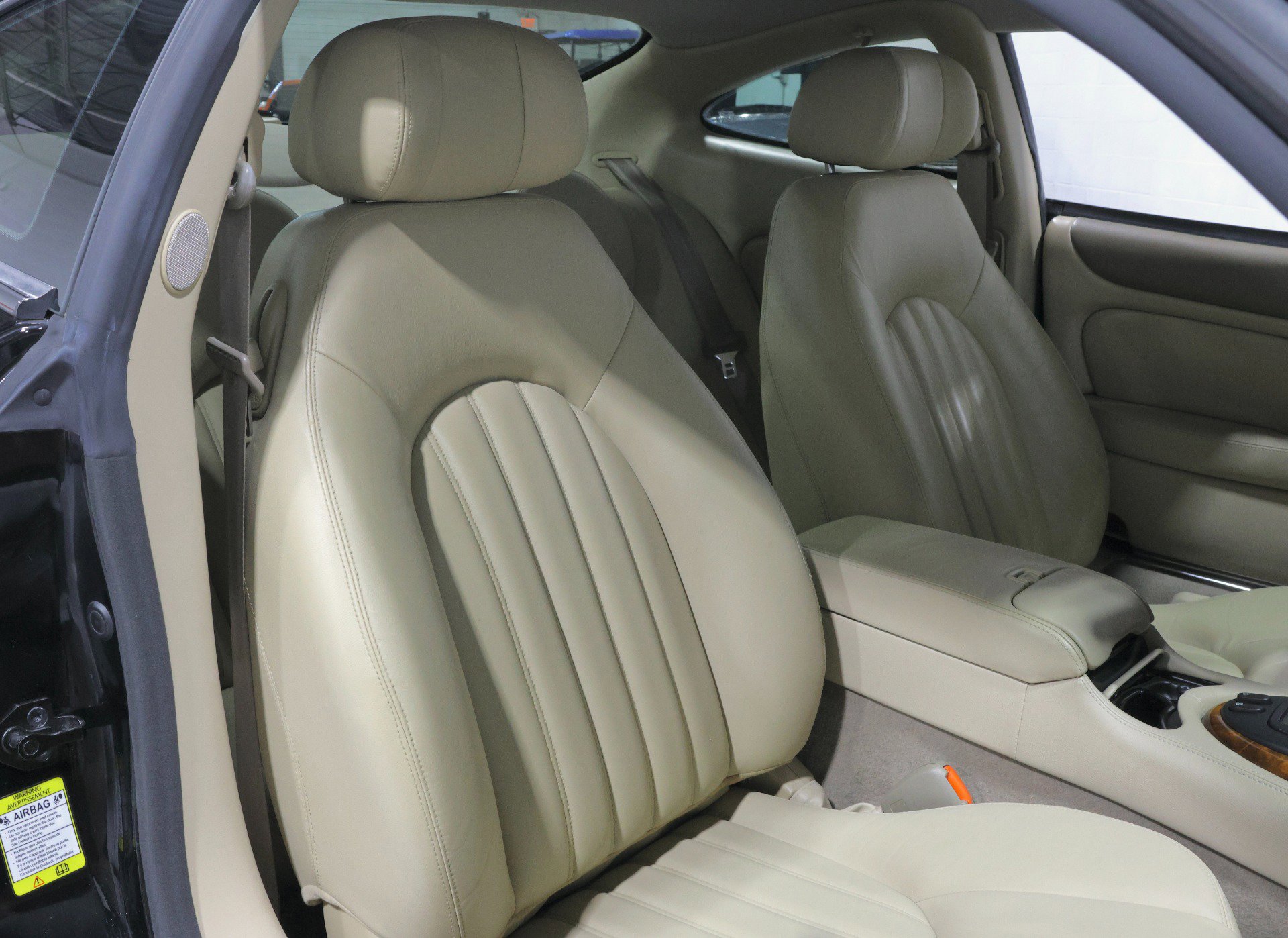 Used 2002 Jaguar XK8 Coupe image 57