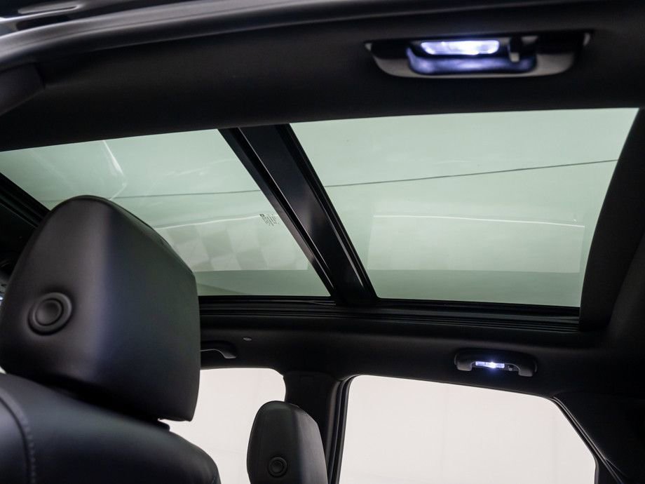 Certified 2024 Cadillac XT5 Premium Luxury w/ LPO, Floor Liner Package image 21