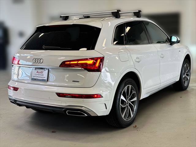 Used 2022 Audi Q5 2.0T Premium w/ Convenience Package image 4