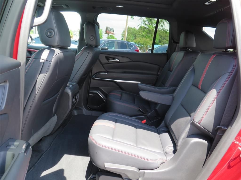 Used 2024 Chevrolet Traverse RS AWD/4WD image 24