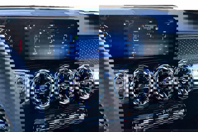 Certified 2025 Mercedes-Benz GLB 250 4MATIC image 12