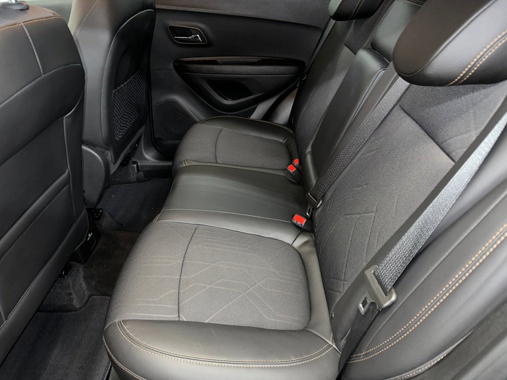 Used 2020 Chevrolet Trax LT w/ Driver Confidence Package image 18