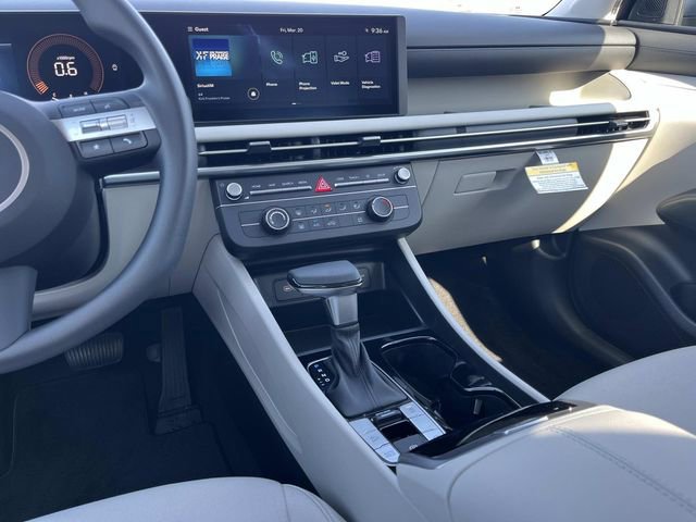 New 2026 Hyundai Tucson SE image 14