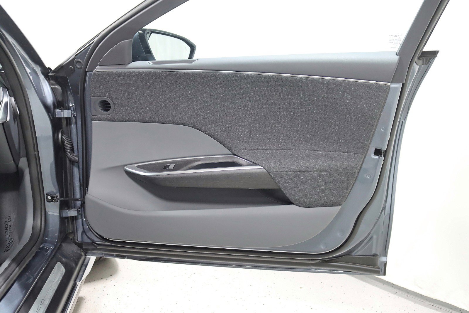 Used 2025 Lucid Air Pure image 37