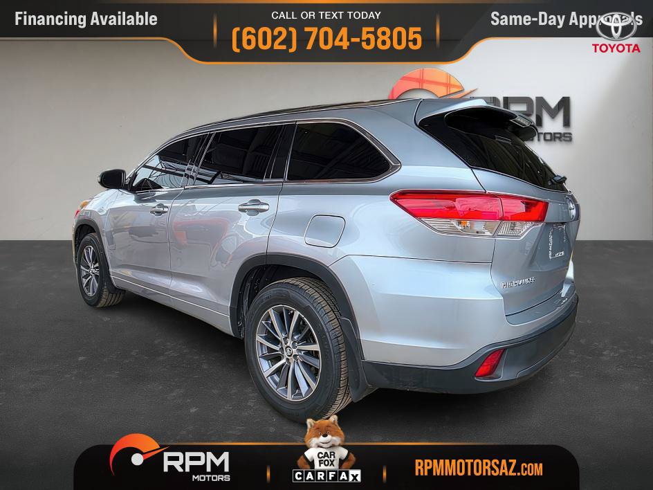Used 2018 Toyota Highlander XLE AWD/4WD image 4