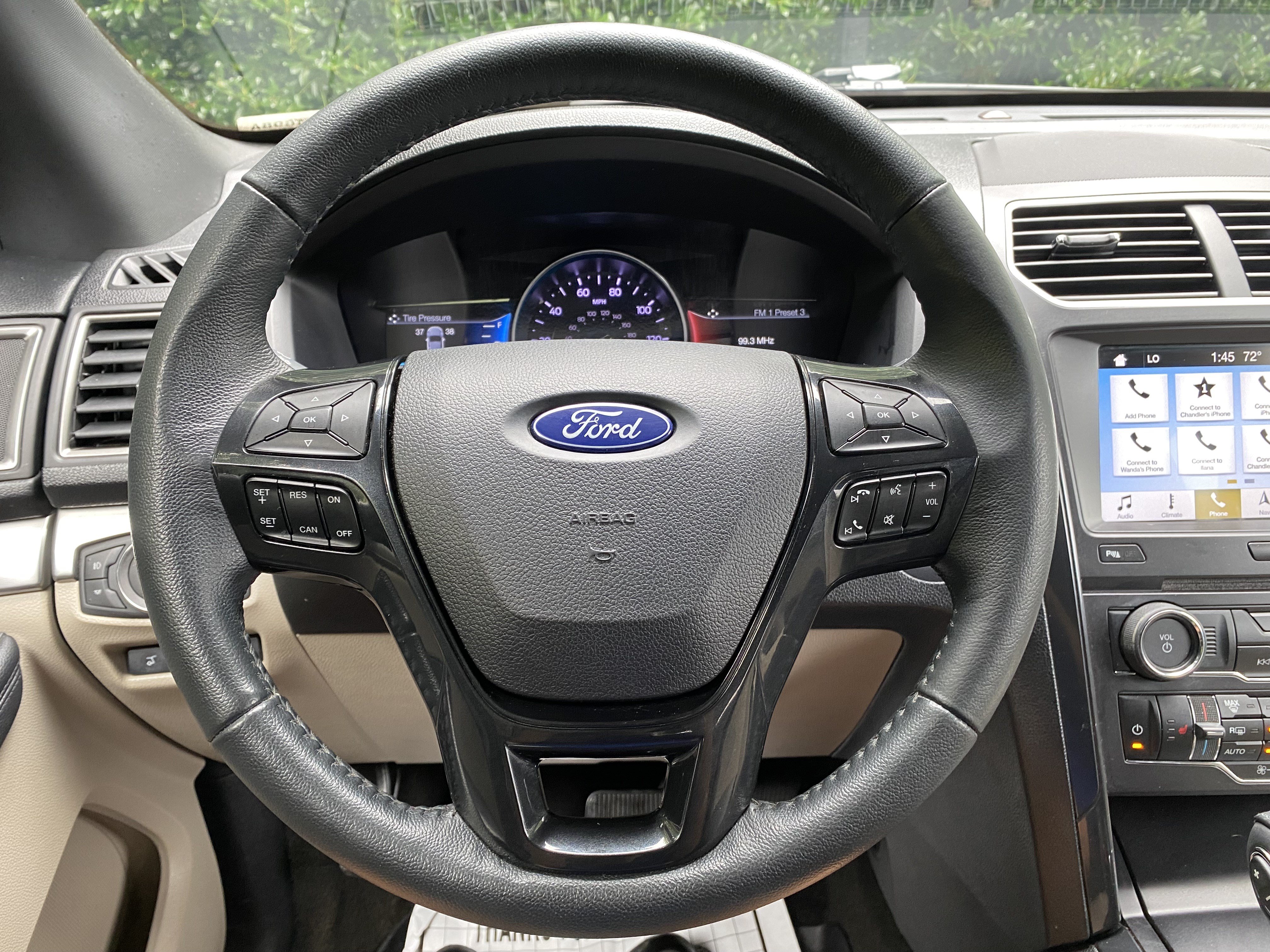 Used 2018 Ford Explorer XLT w/ Equipment Group 202A FWD image 18