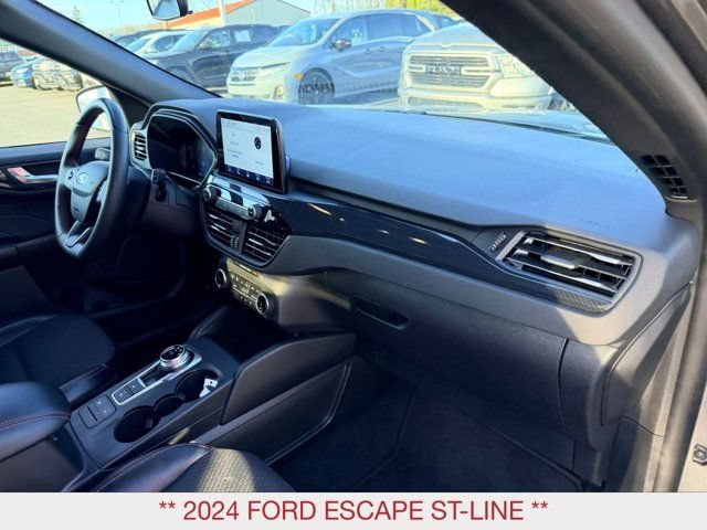 Used 2024 Ford Escape ST-Line AWD/4WD image 10