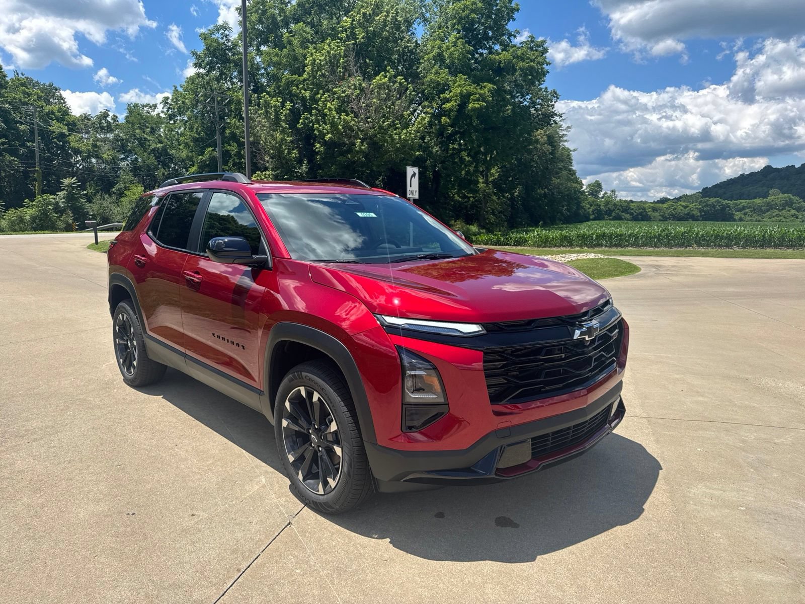 New 2026 Chevrolet Equinox RS FWD image 3
