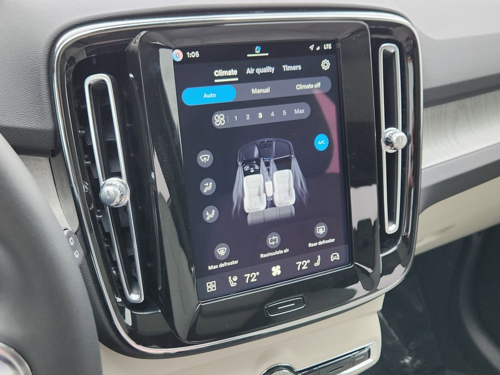 New 2026 Volvo XC40 B5 Plus w/ Protection Package Premier image 10