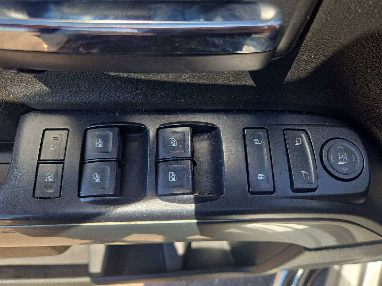 Used 2018 Chevrolet Silverado 1500 LT w/ Trailering Package RWD image 26