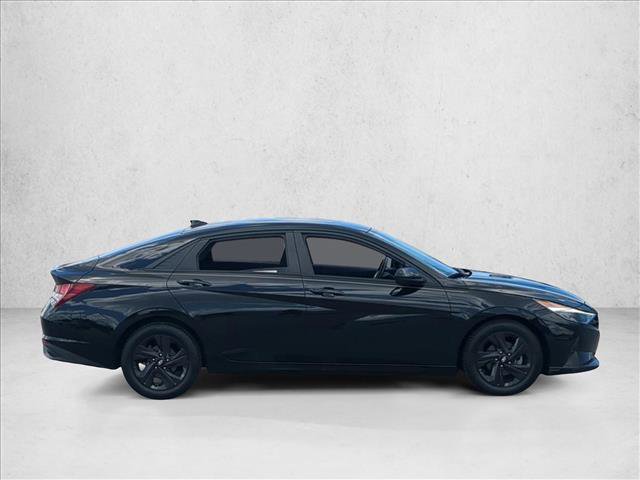 Used 2021 Hyundai Elantra SEL w/ Convenience Package FWD image 12