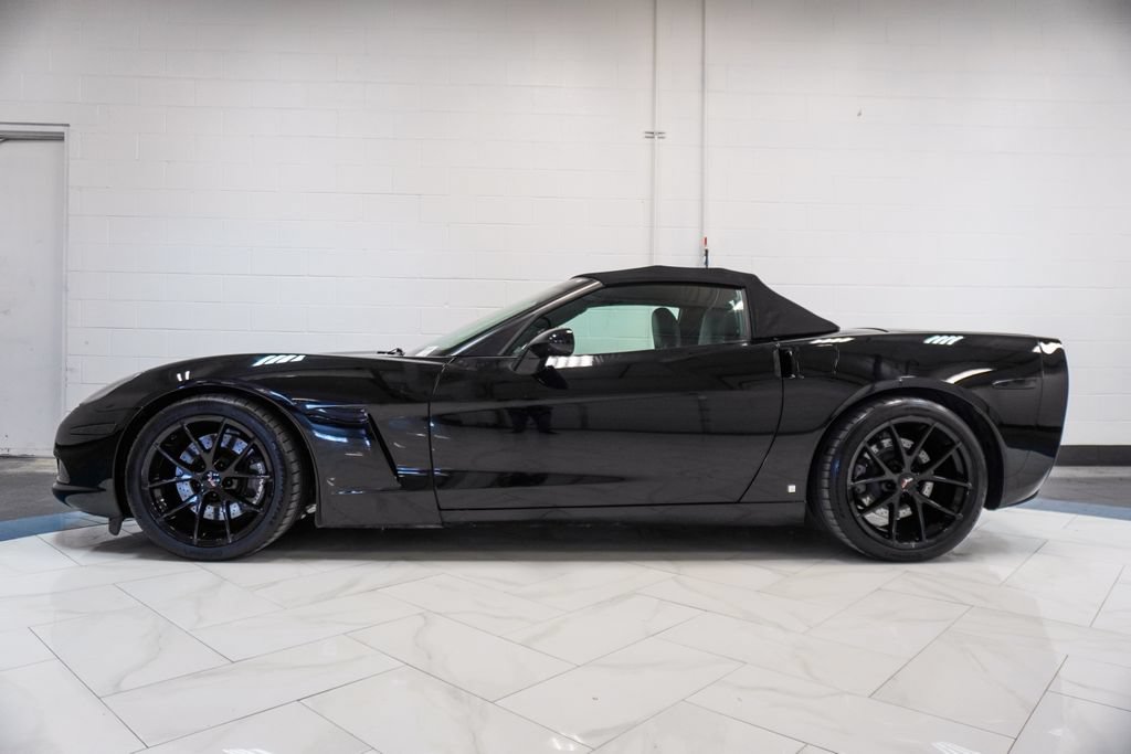 Used 2008 Chevrolet Corvette Convertible w/ Preferred Equipment Group RWD image 27