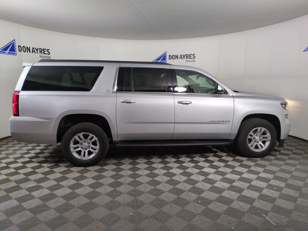 Used 2019 Chevrolet Suburban LT AWD/4WD image 10