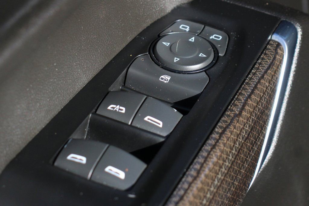 Used 2021 Chevrolet Silverado 1500 LT Trail Boss w/ Bed Protection Package AWD/4WD image 16