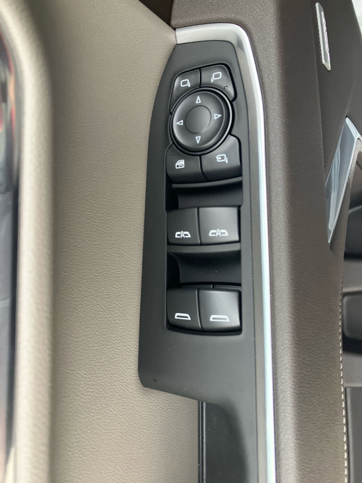 New 2026 GMC Sierra 1500 SLT w/ SLT Premium Plus Package image 13